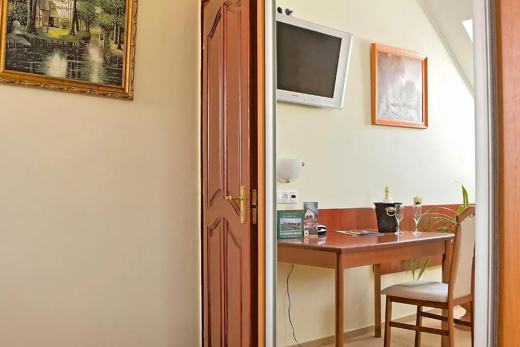 Fehertoi Halaszcsarda Es Szalloda Bed & Breakfast